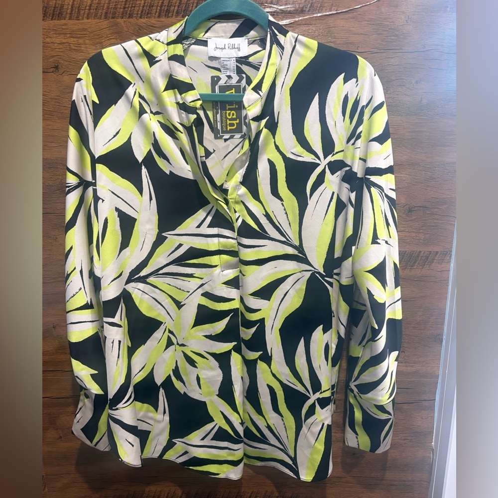 Joseph Ribkoff Black, Lime and Cream Leaf-Print Blouse, Size 4 (oversized), NWT - Picture 4 of 10